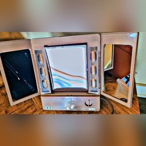 Vintage Vidal Sassoon Lighted Makeup Mirror Vanity Station 80s Retro